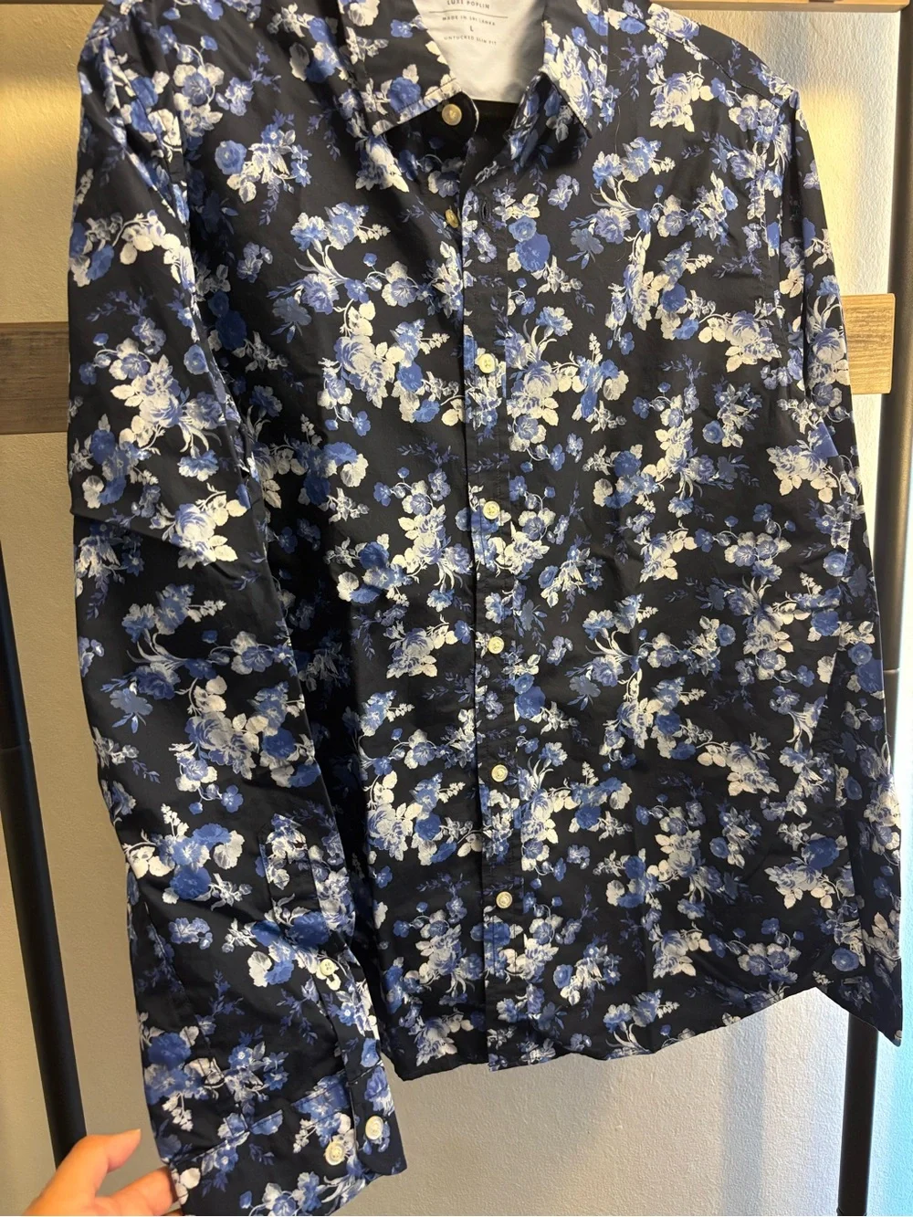 Banana Republic untucked slim luxe poplin blue Shirt with Floral design